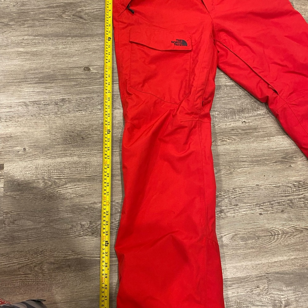 The North Face Bold Red Outdoor Pants - Picture 7 of 7
